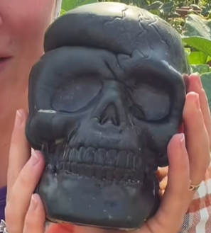 Small skull shaped mold for pumpkin