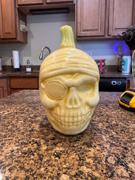 Pirate skull and skull mold for growing pumpkin double faces